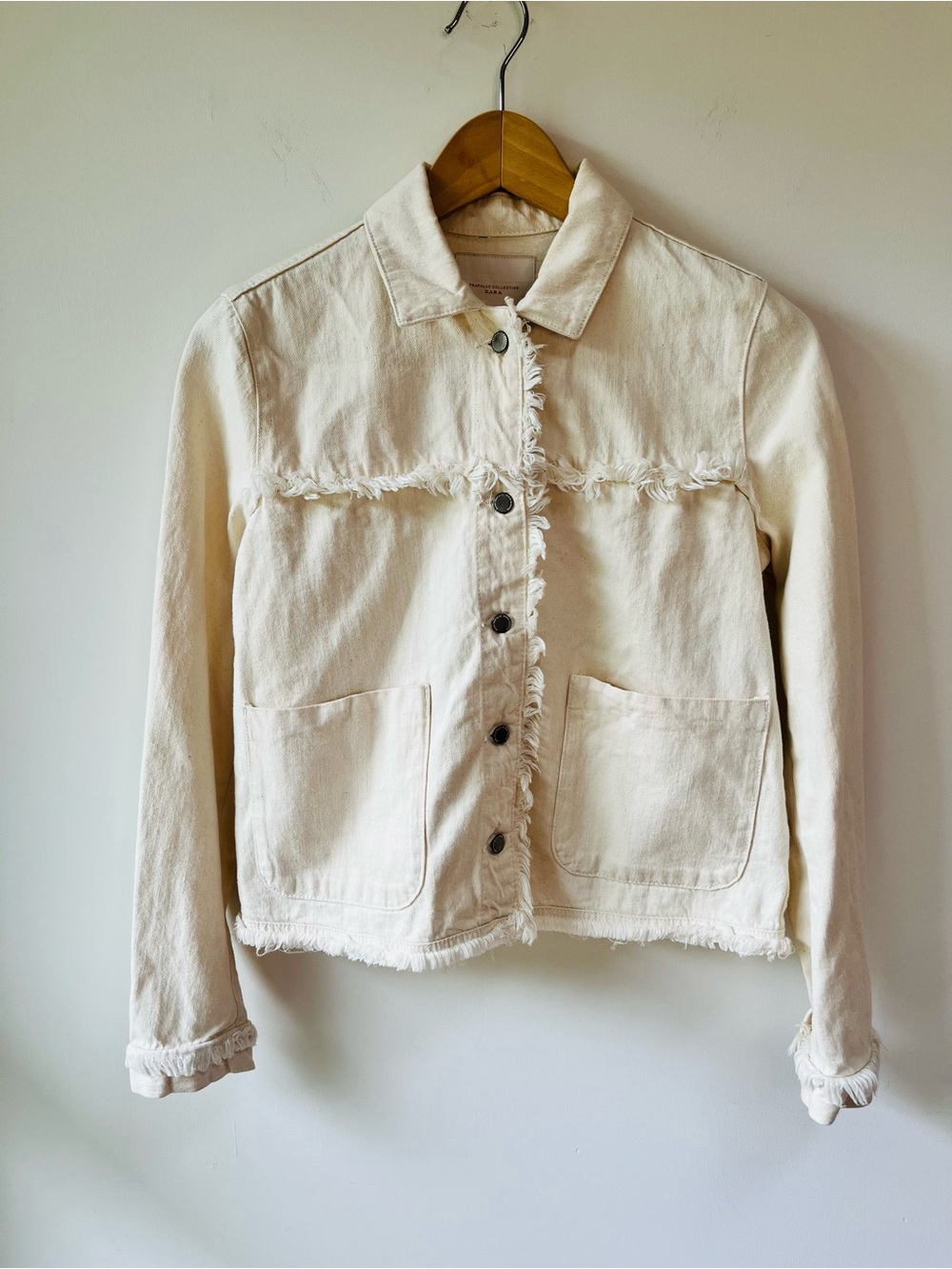 Zara Ivory Denim Jacket With Frayed Trim and Hem Distressed Size Small